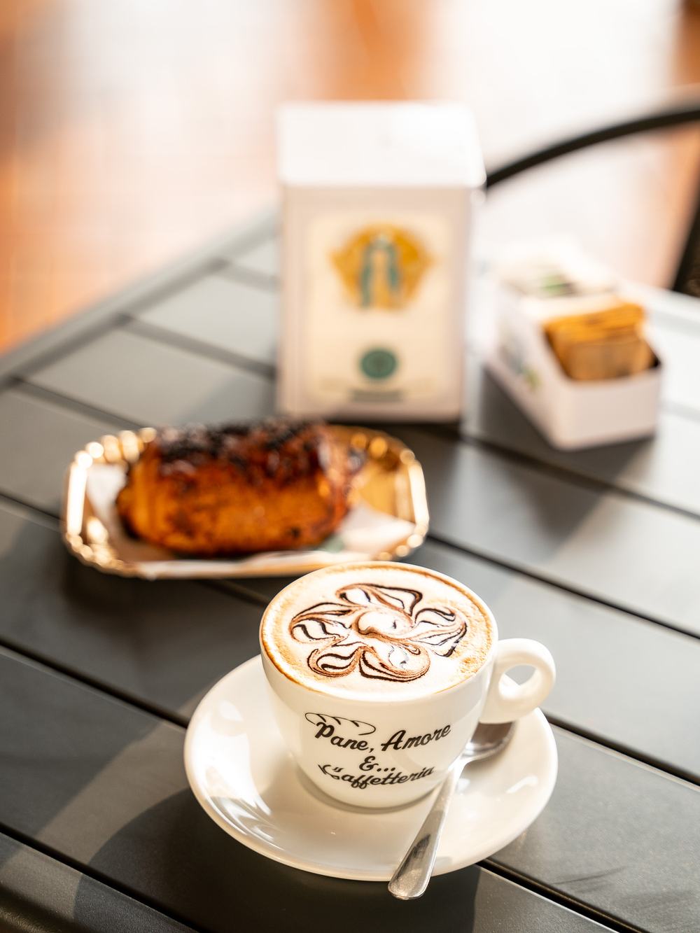Cappuccino con decorazione